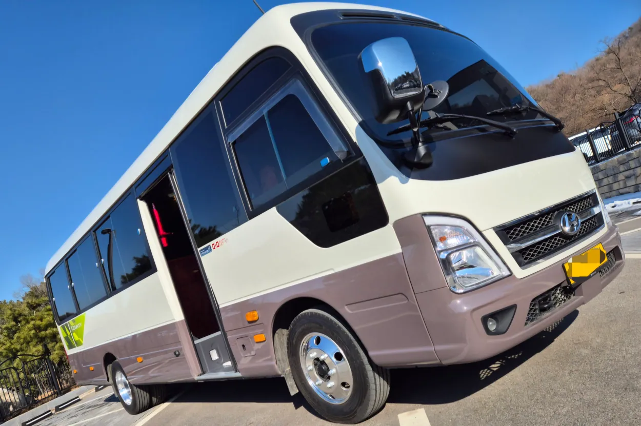Kleinbus 25-Sitzer